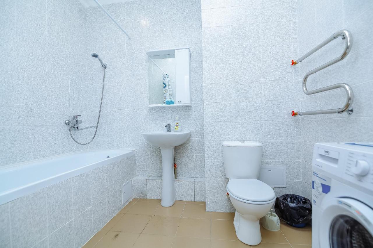 Apartment On Kabanbay Batyra Avenue 29 Astana Exterior foto